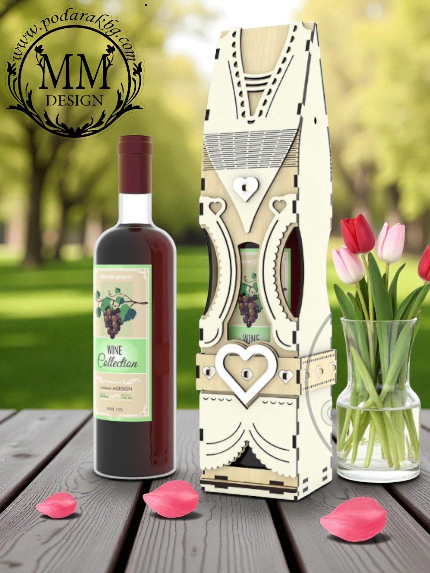 Cutie din lemn pentru sticlă – model feminin, lucrată manual, cu personalizare