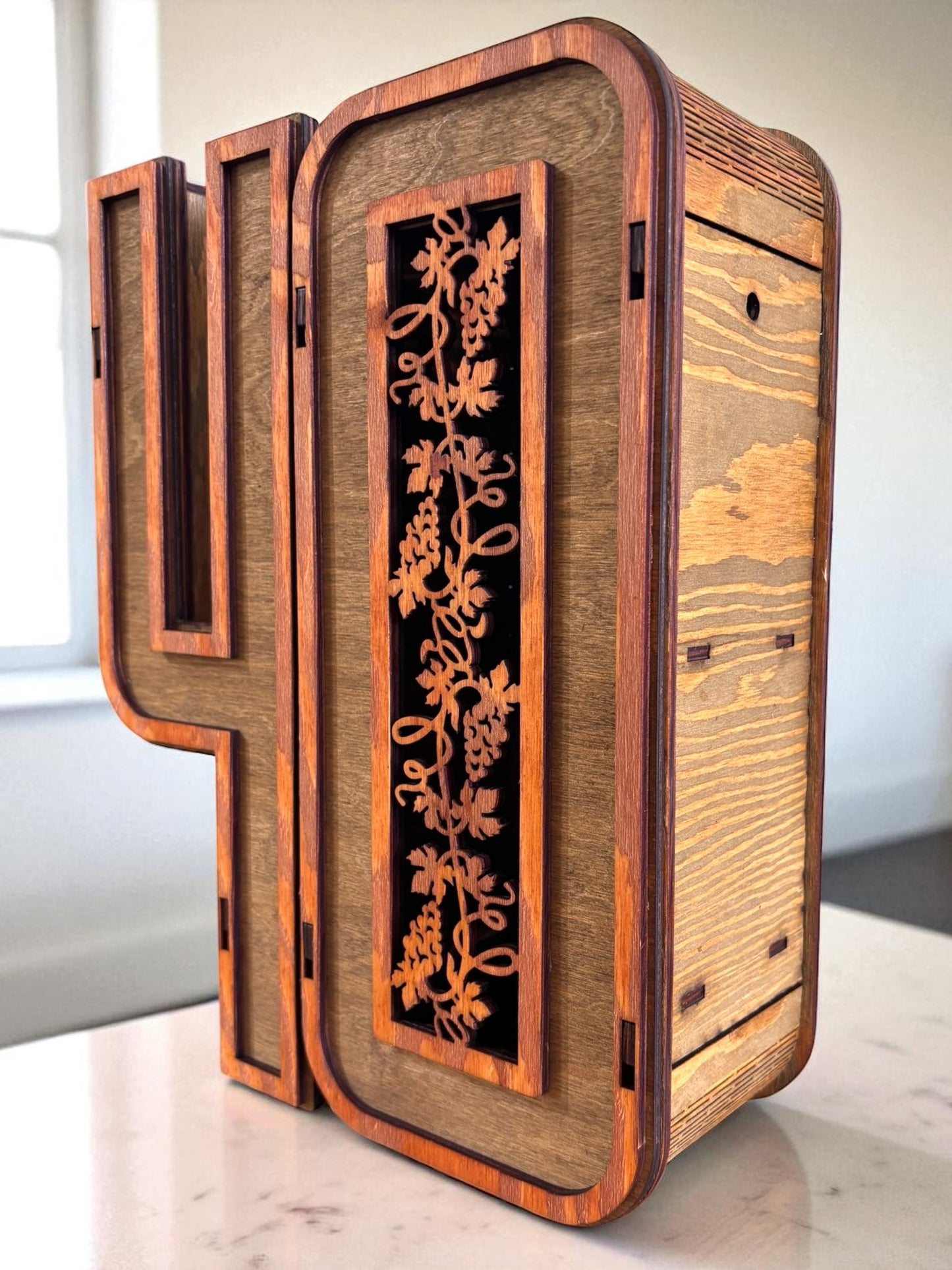 Cutie din lemn personalizată pentru aniversare 40 de ani – lucrată manual, elegantă și simbolică