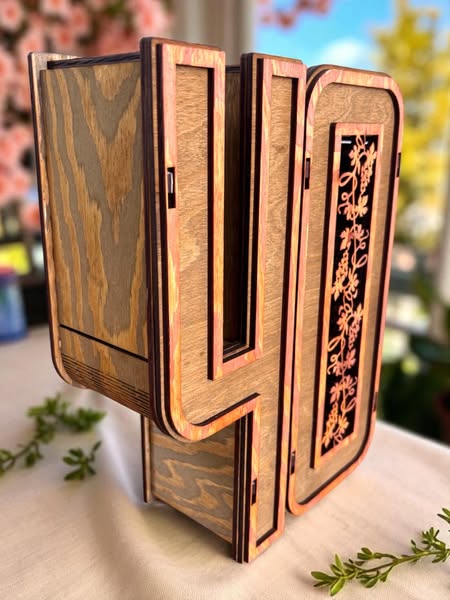Cutie din lemn personalizată pentru aniversare 40 de ani – lucrată manual, elegantă și simbolică