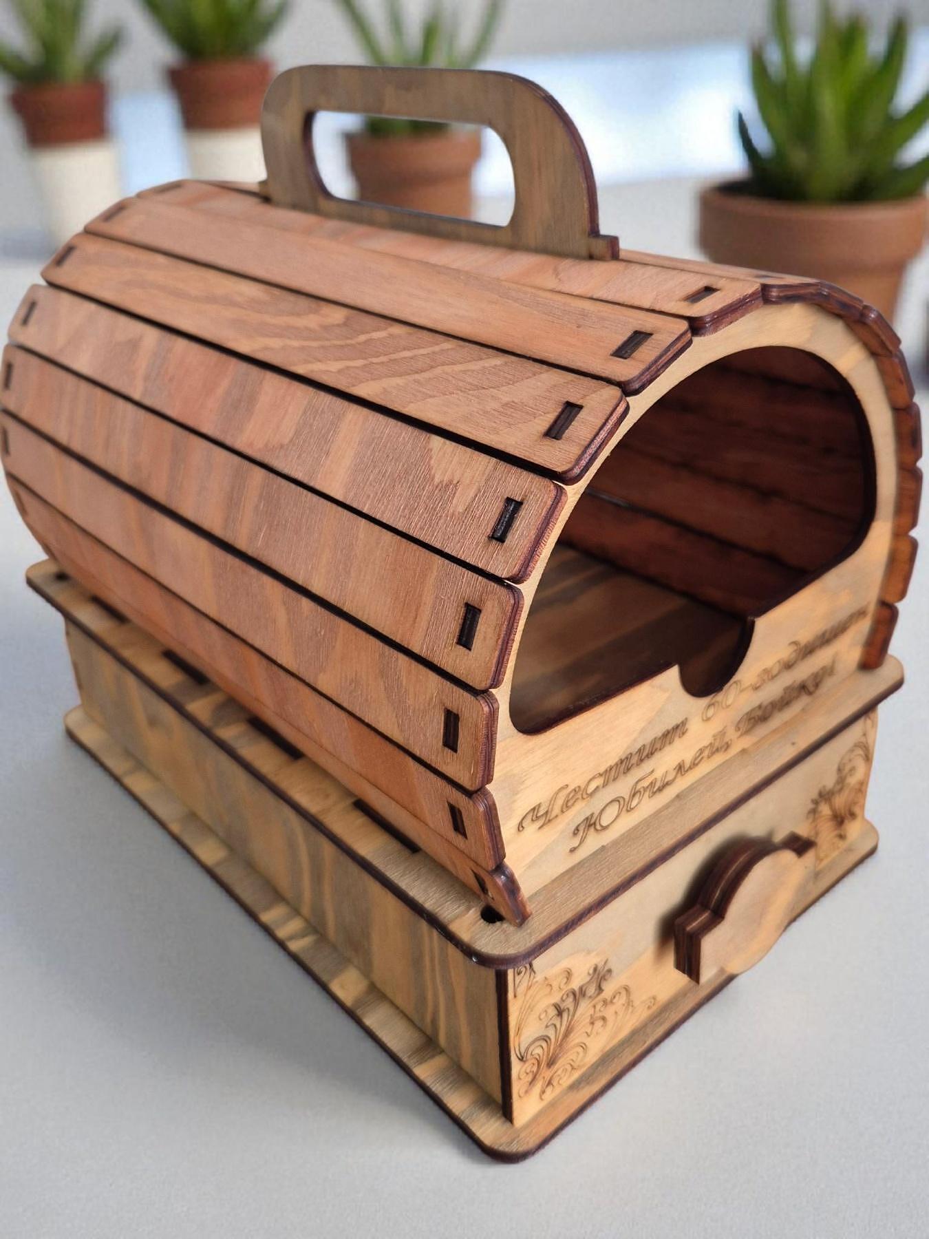 Butoiaș din lemn pentru vin cu sertar – personalizat, lucrat manual