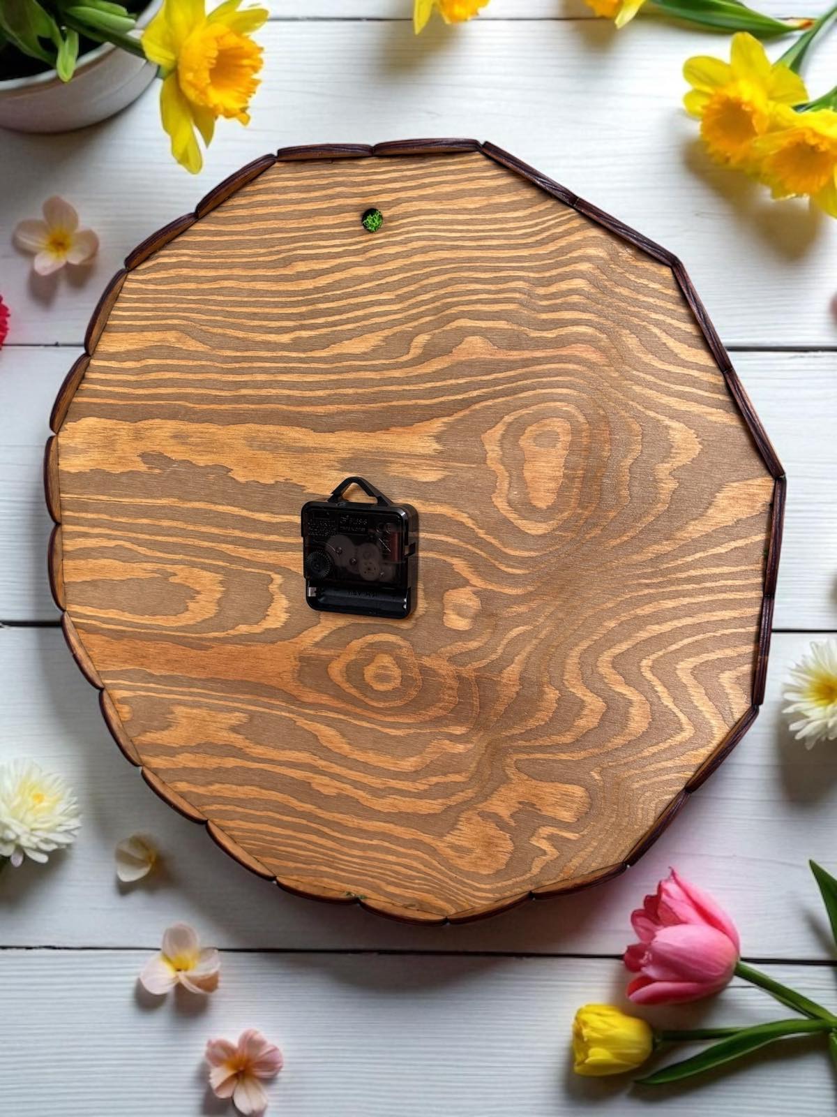 Ceas de perete din lemn „Arborele Vieții” cu mușchi scandinav natural