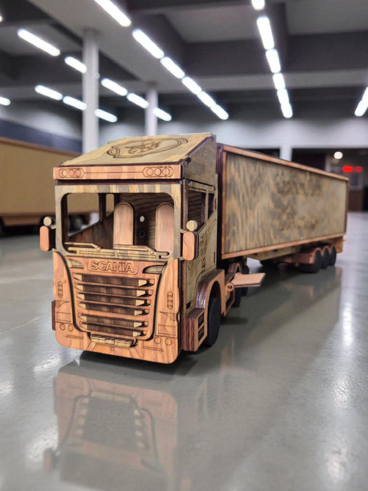 Mini Bar Camion TIR Scania din Lemn – Suport pentru Sticlă de Vin
