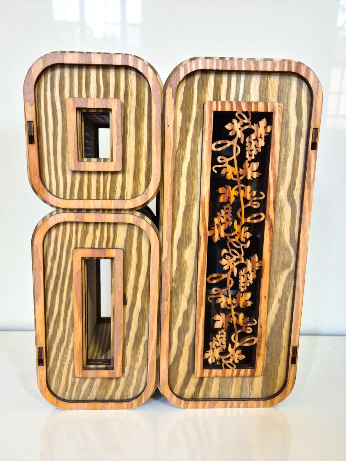 Cutie din lemn personalizată pentru aniversarea de 80 de ani 🎉