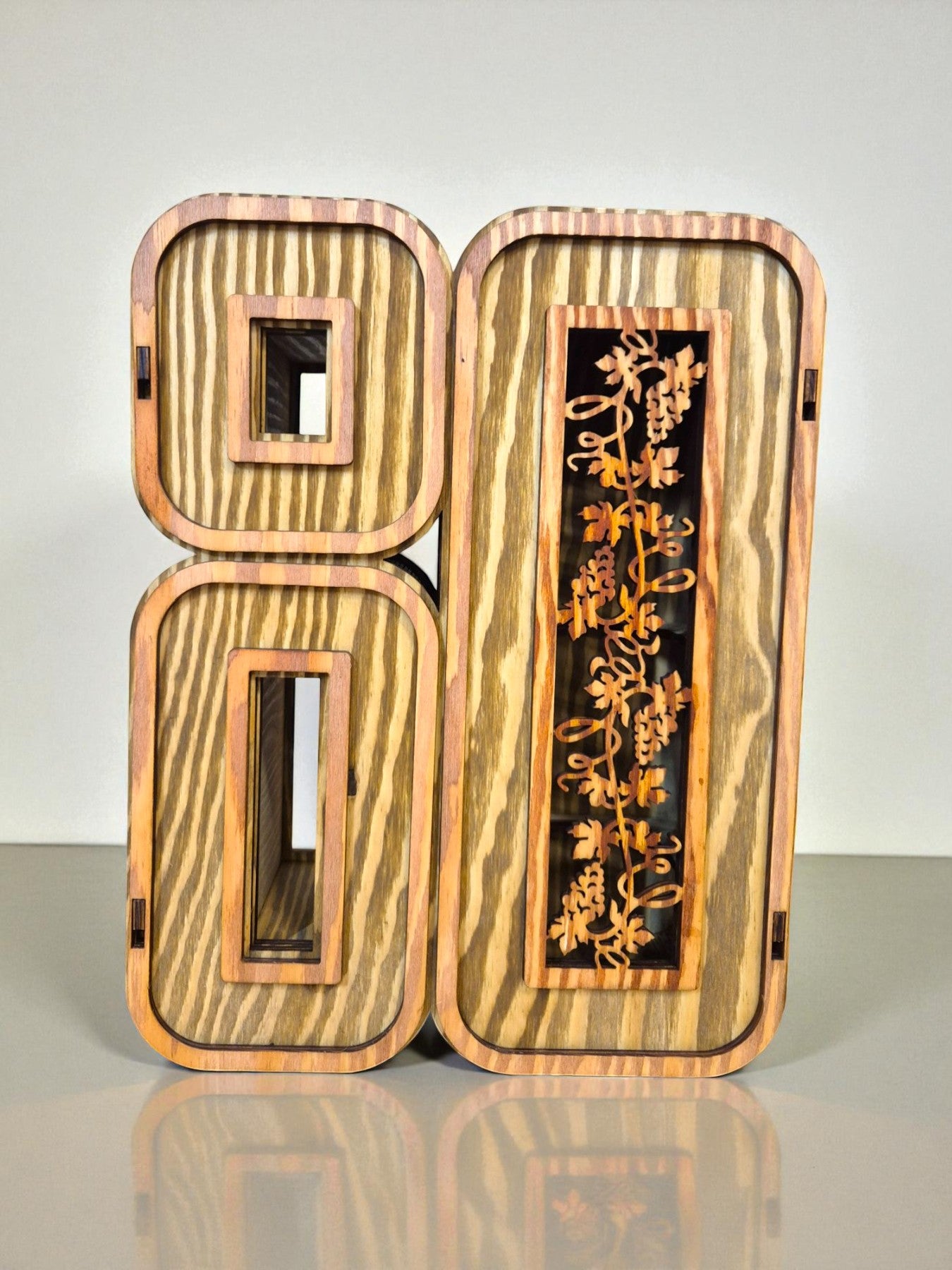 Cutie din lemn personalizată pentru aniversarea de 80 de ani 🎉